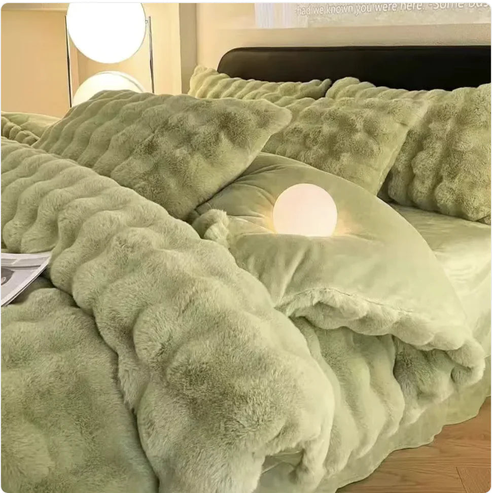 Cozy Coral Fleece 4-Piece Bed Set