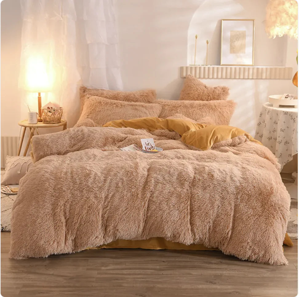 Velvet Plush Comfort Bedding Set - Queen & King