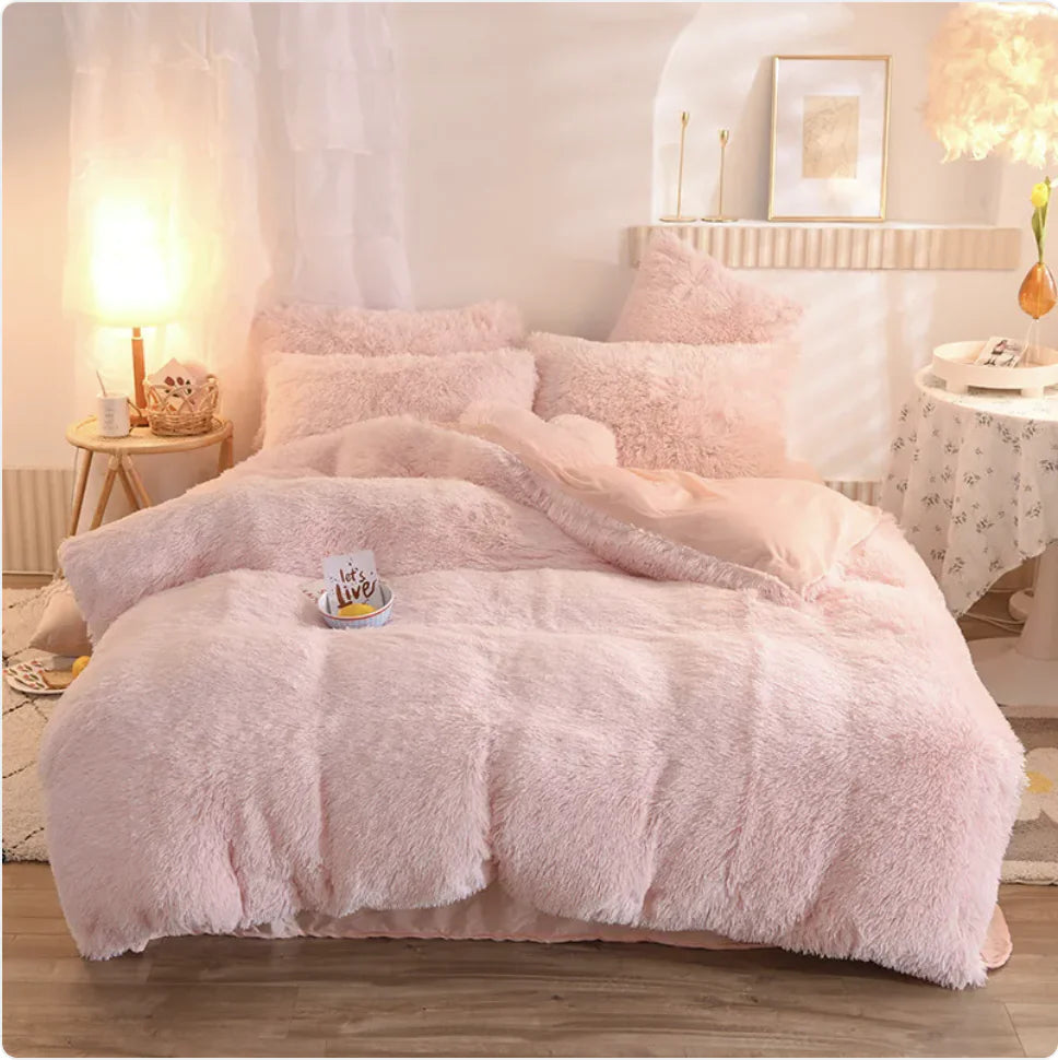 Velvet Plush Comfort Bedding Set - Queen & King