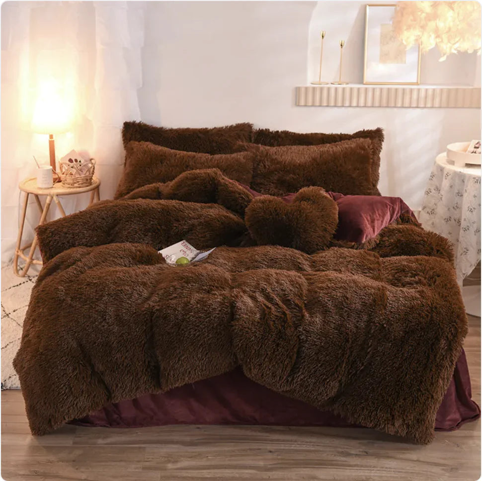 Velvet Plush Comfort Bedding Set - Queen & King