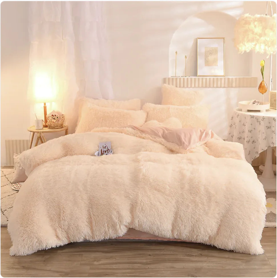 Velvet Plush Comfort Bedding Set - Queen & King