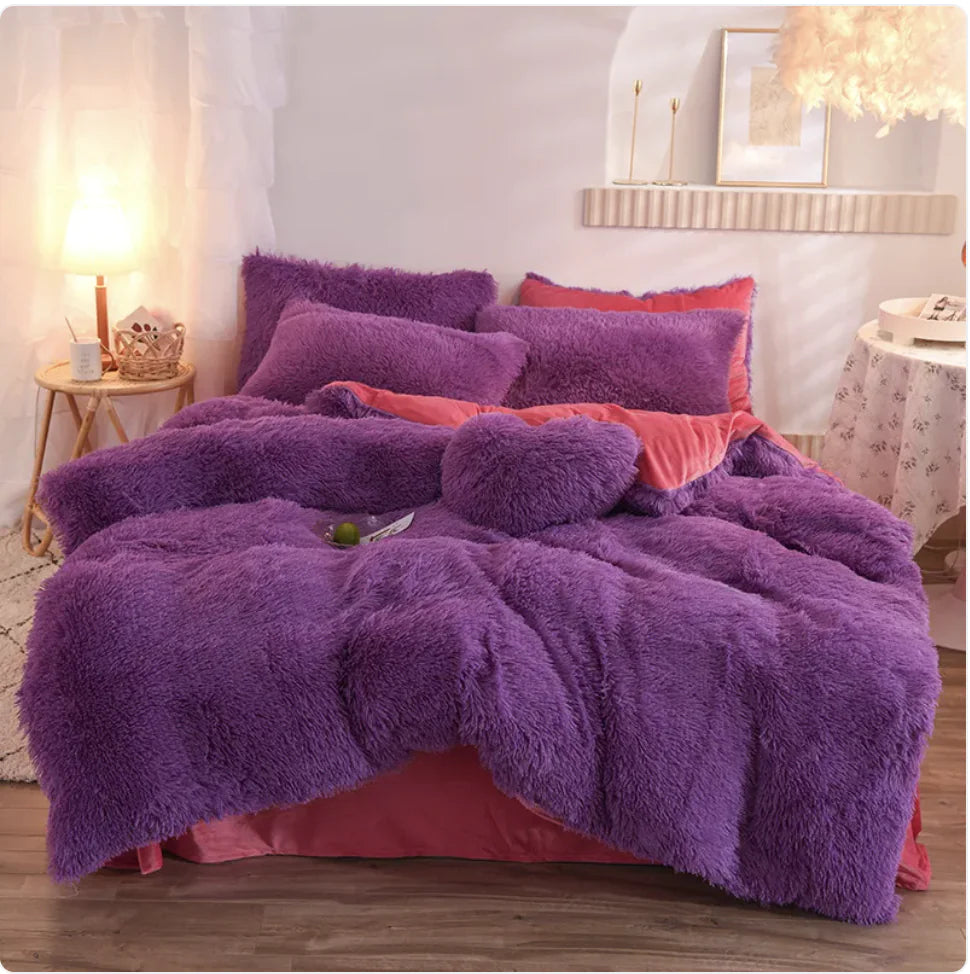 Velvet Plush Comfort Bedding Set - Queen & King