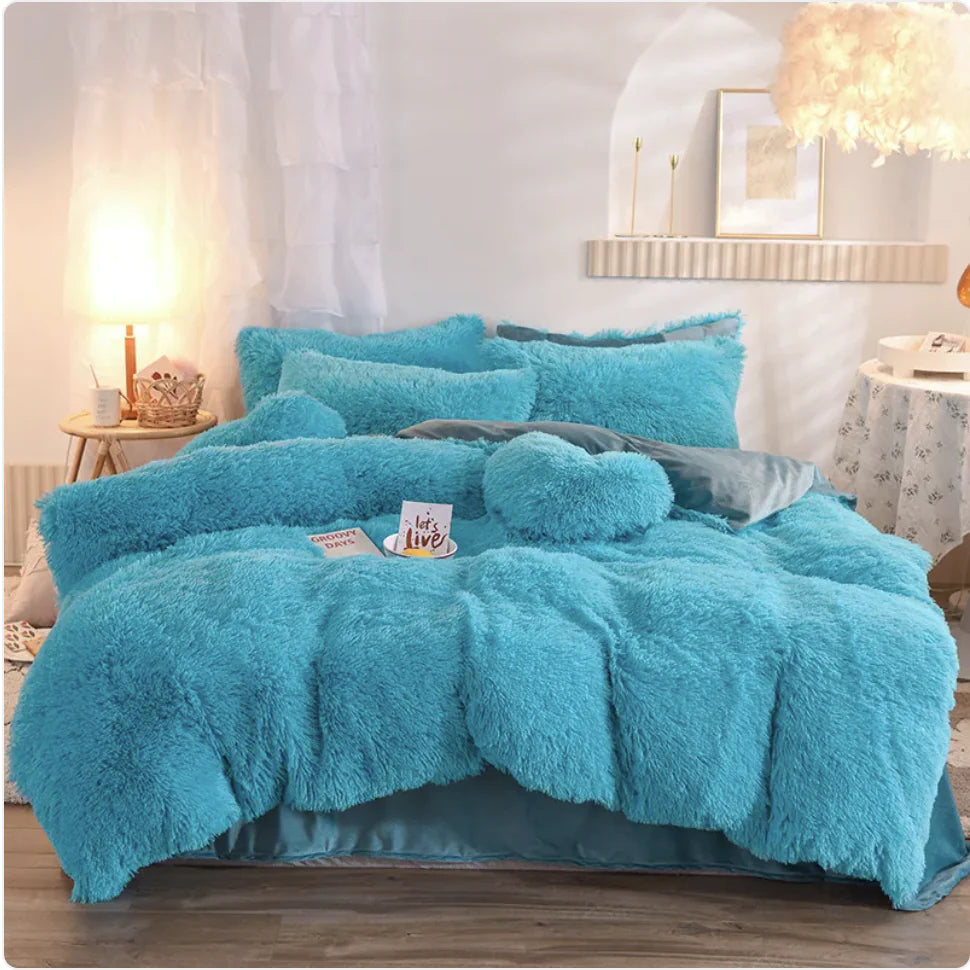 Velvet Plush Comfort Bedding Set - Queen & King