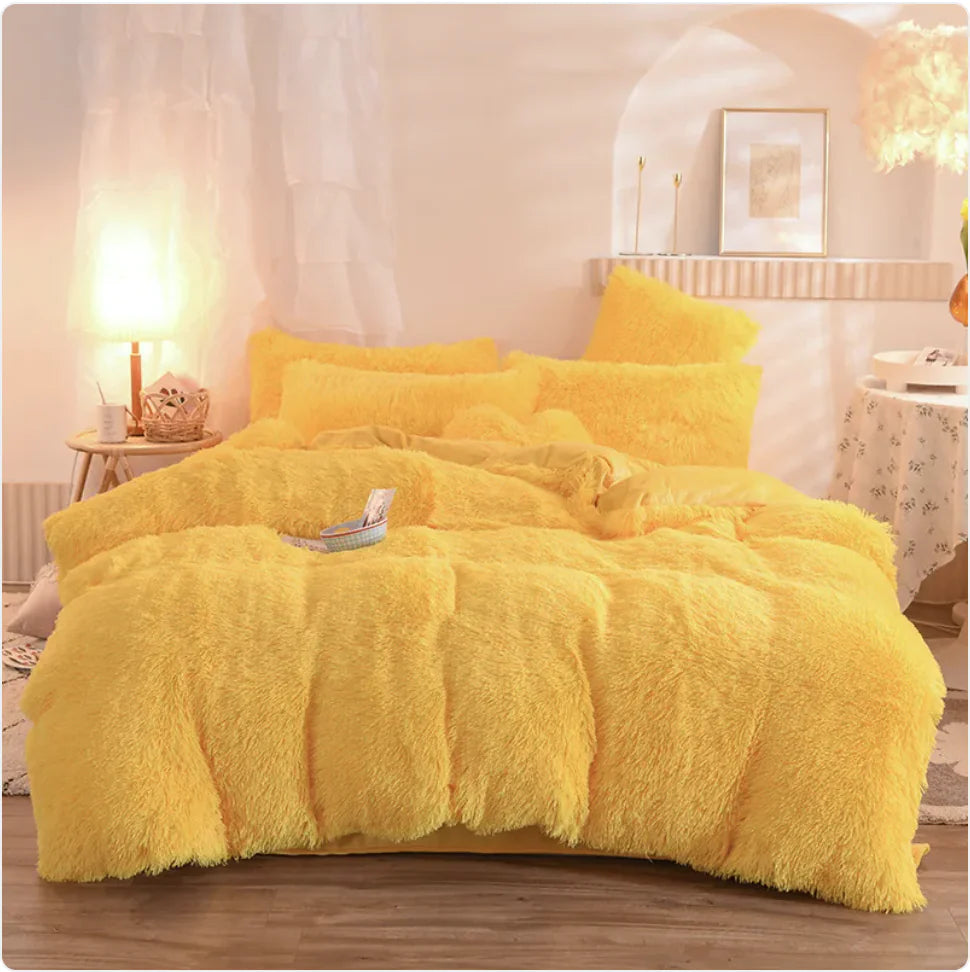 Velvet Plush Comfort Bedding Set - Queen & King